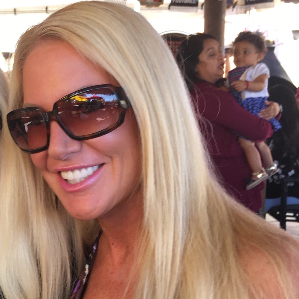 Meet your Posher, Gini